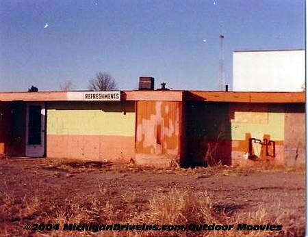 Starlite Drive-In Theatre - Starlite Snackbar 1987 Courtesy Outdoor Moovies